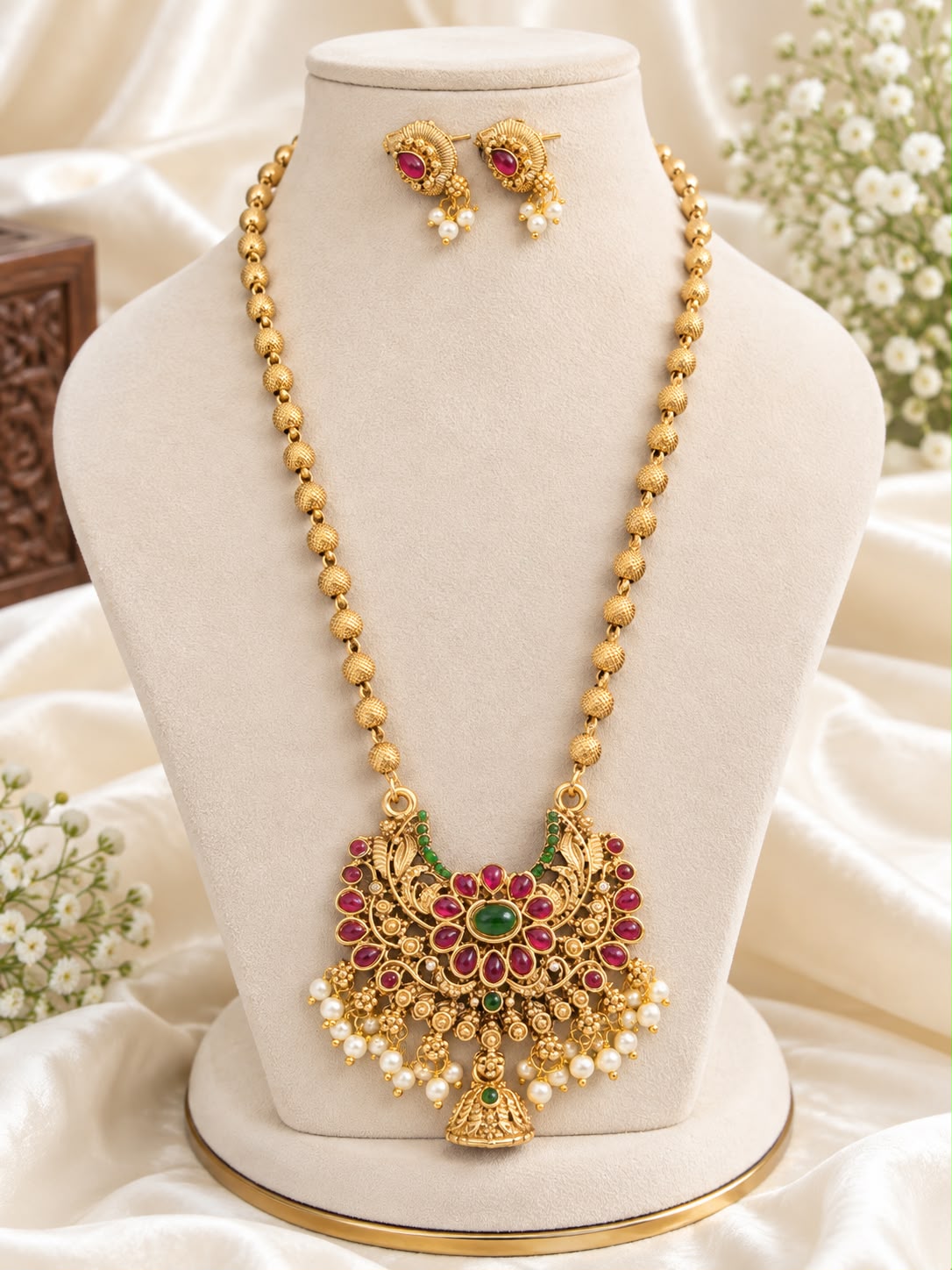 Mayuri Ratna Necklace Set