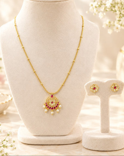 Kusum Chain Pendant Set