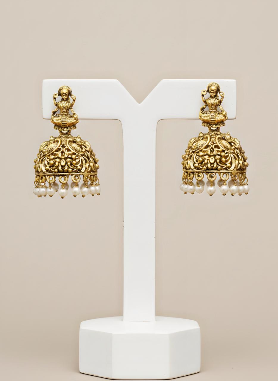 Pearl Laxmi white earring