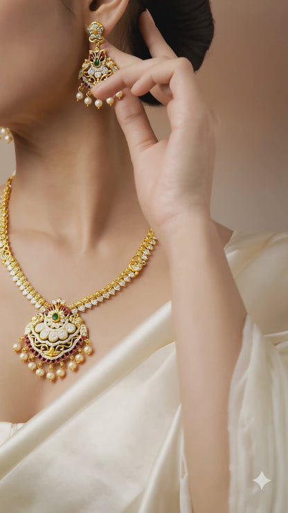 Shri Shobha Necklace Set