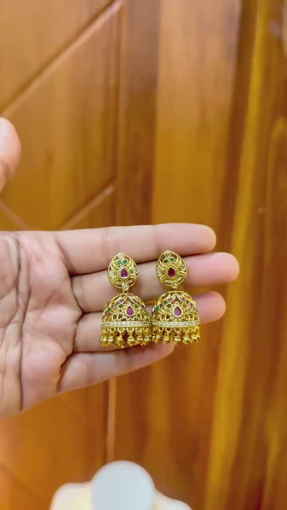 Varnika Jhumki