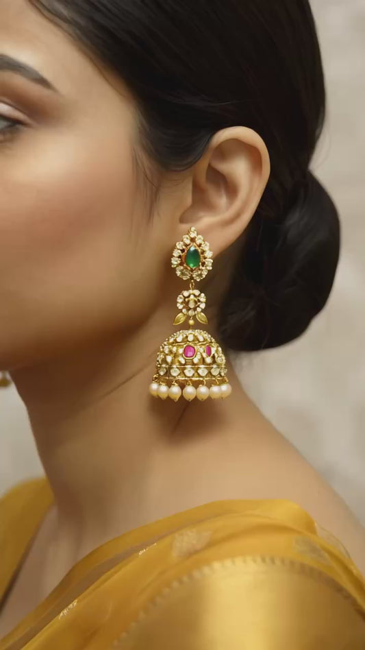 Ratnashree Jhumkas