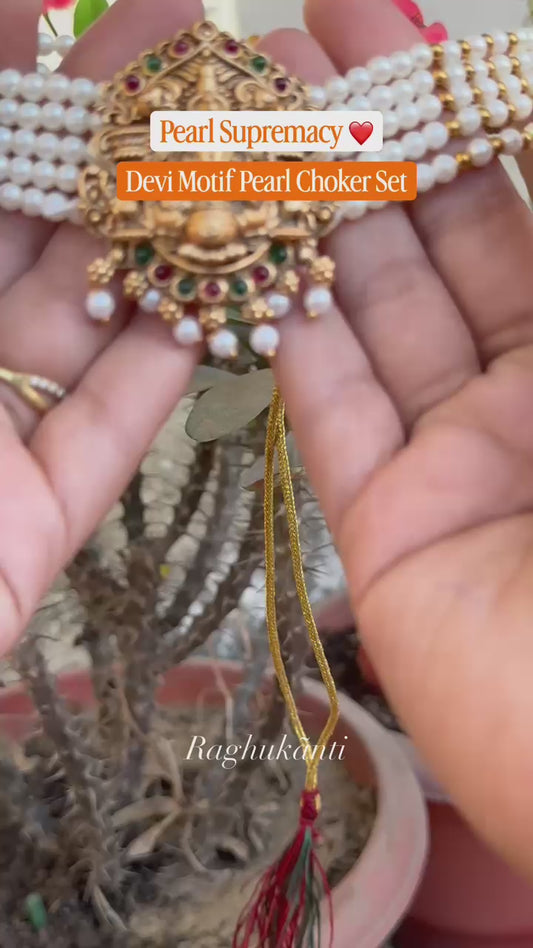 Aishwarya Pearl Choker Set