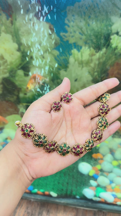 Maya Floral Necklace Set
