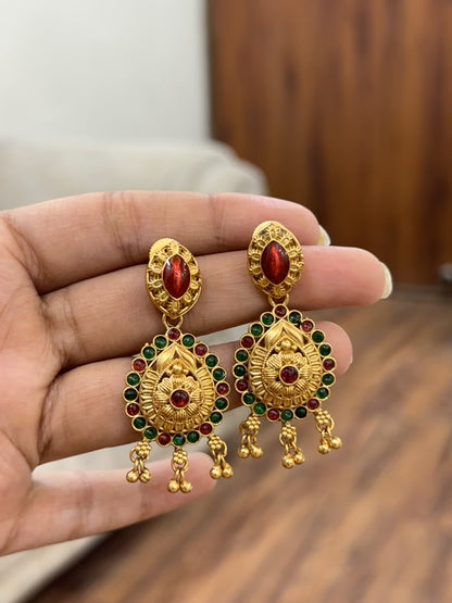 Jheel Red Jhumki