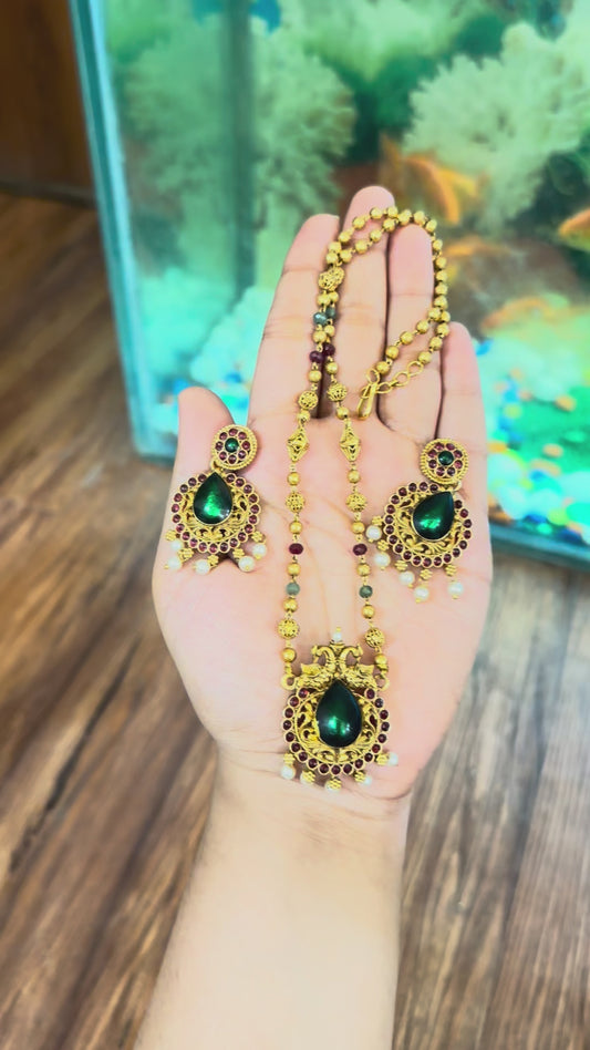 Shrishti Green Necklace Set