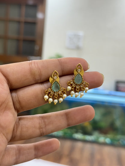Neelam Mini Chandbali