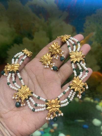 Gaja Kamal Green Necklace Set