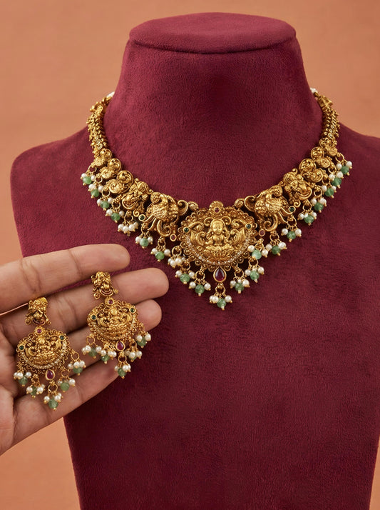 Mahapushp Matte Gold Necklace Set